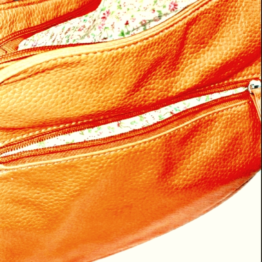 Ladys Handbag - Picture 4 of 7